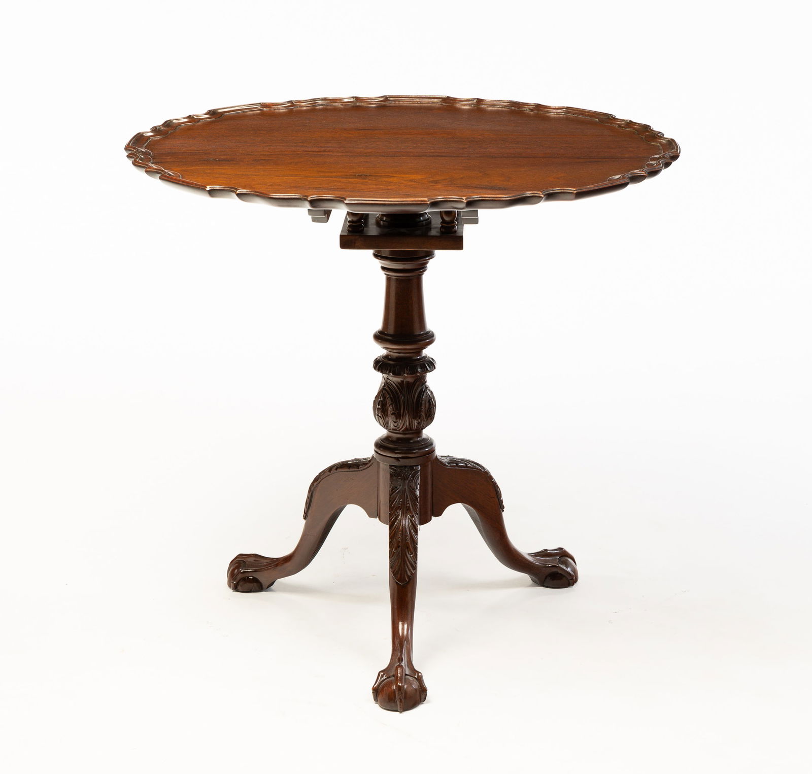 CHIPPENDALE STYLE TILT TOP TEA TABLE. (1 of 4)