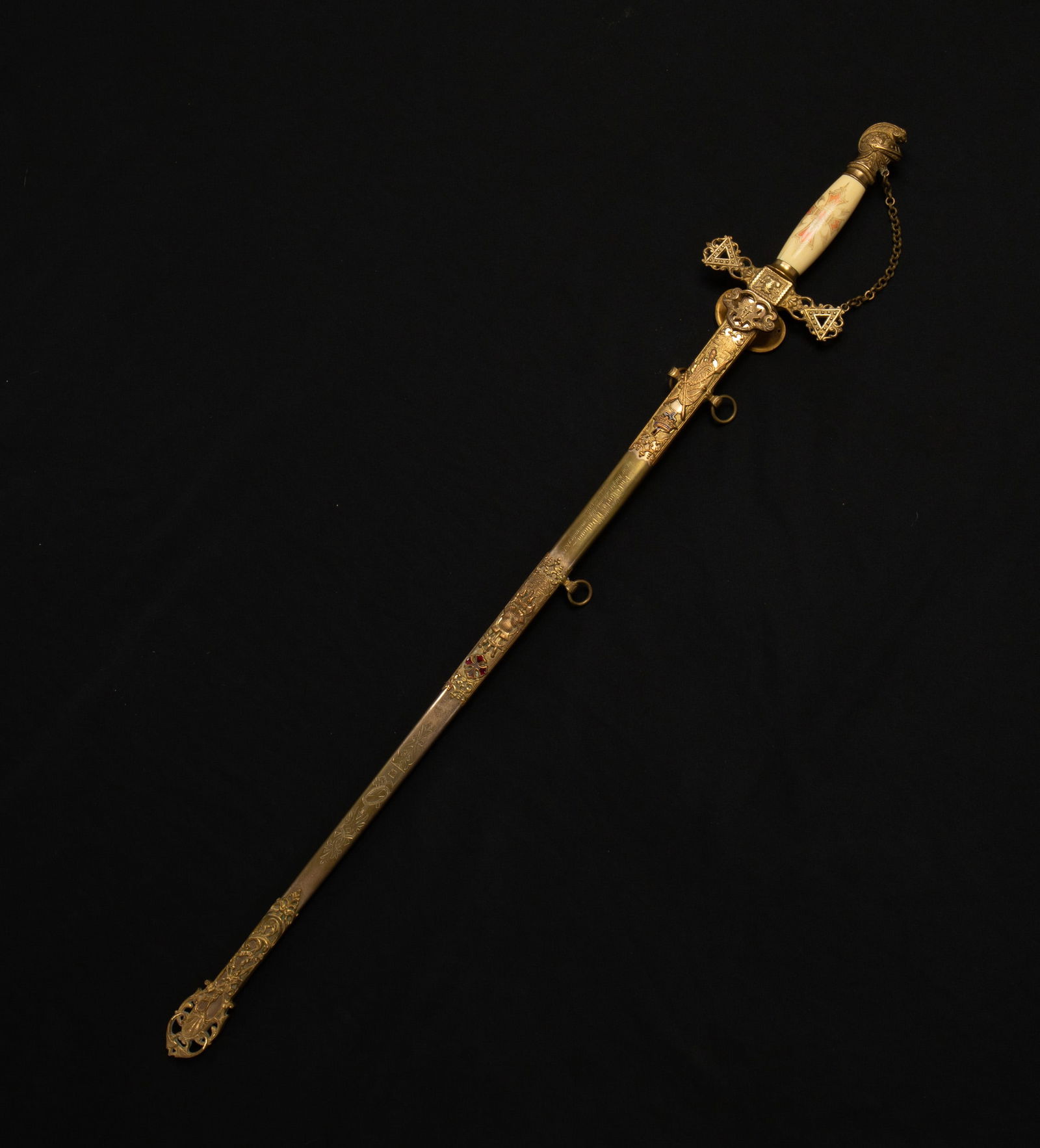 KNIGHTS TEMPLARS CEREMONIAL SWORD. (1 of 8)