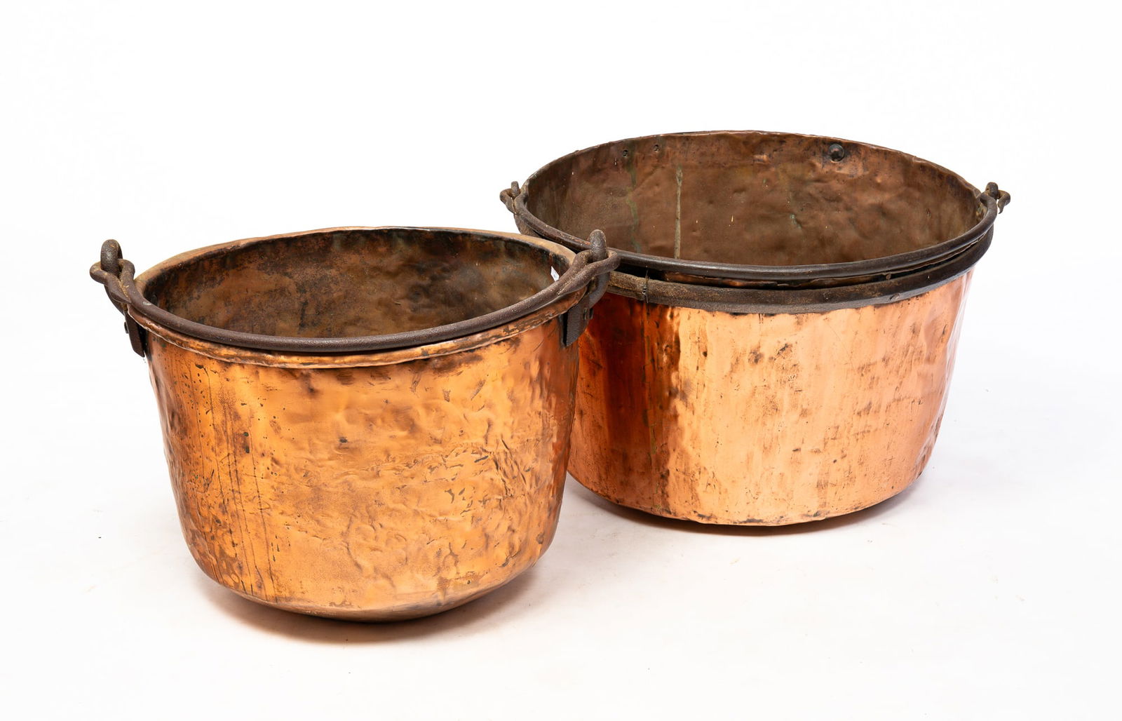 TWO LARGE COPPER KETTLES. (1 of 4)