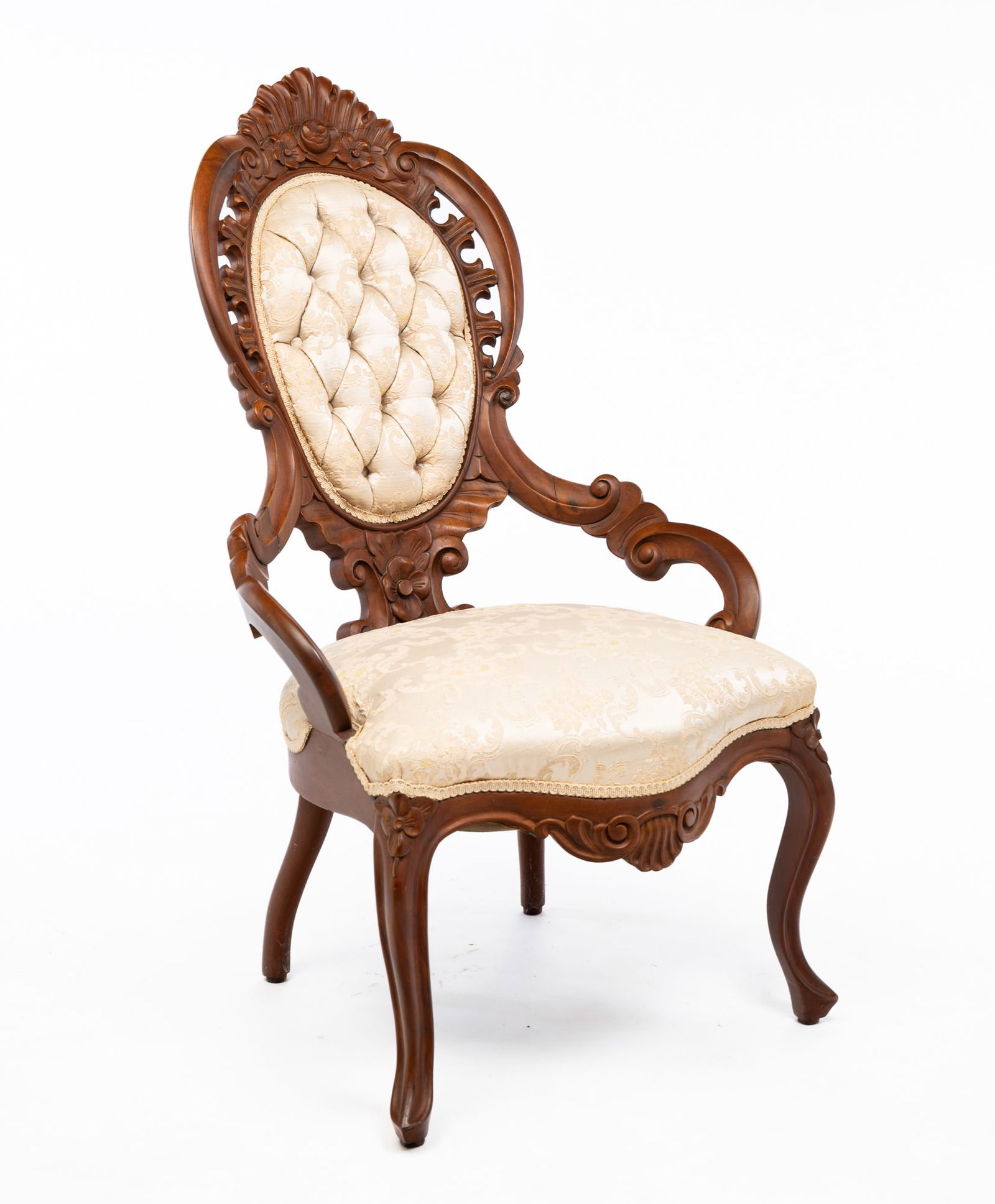 HIGH STYLE VICTORIAN SIDE CHAIR. (1 of 4)