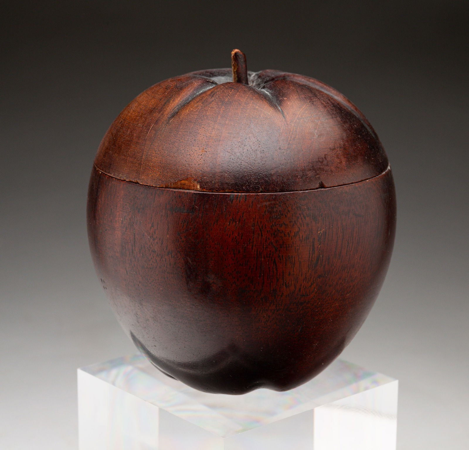 APPLE-FORM TREEN LIDDED JAR OR TEA CADDY. (1 of 3)