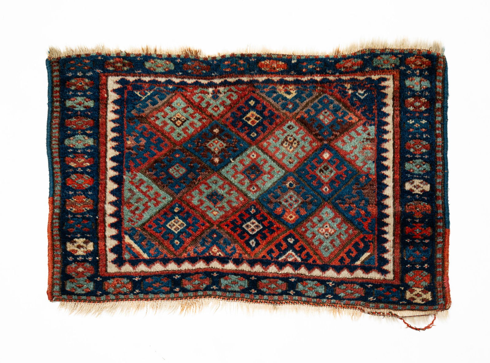 JAFF KURD THROW RUG. (1 of 3)