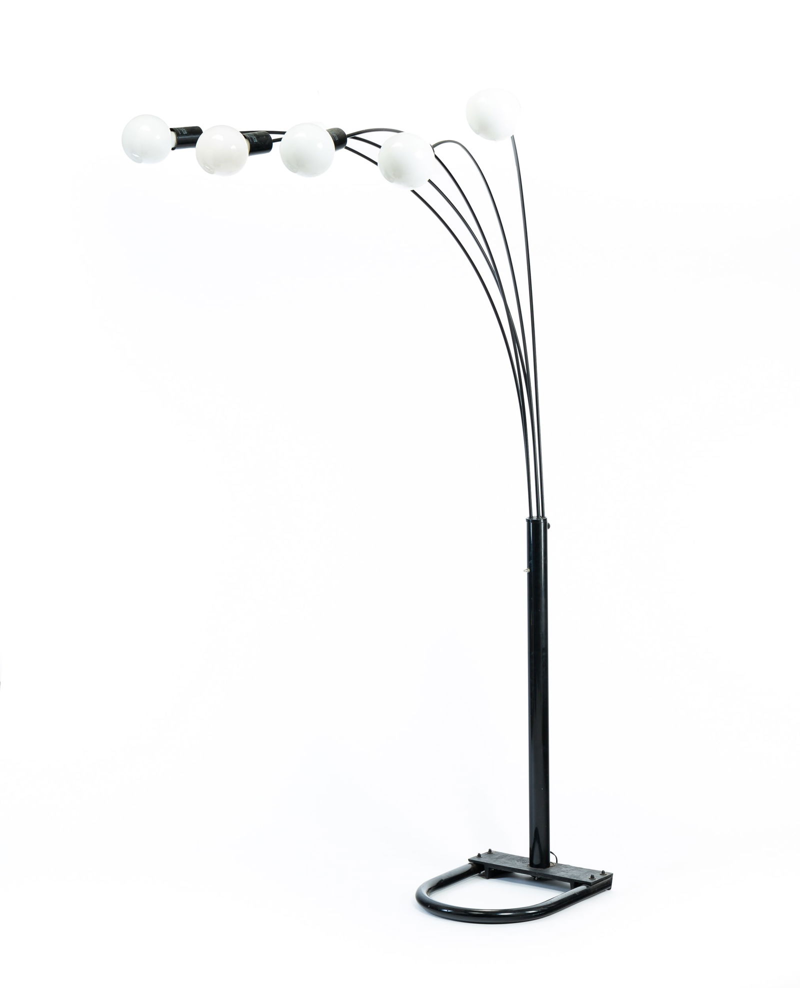 MID-CENTURY MODERN ARCH FLOOR LAMP. (1 of 4)