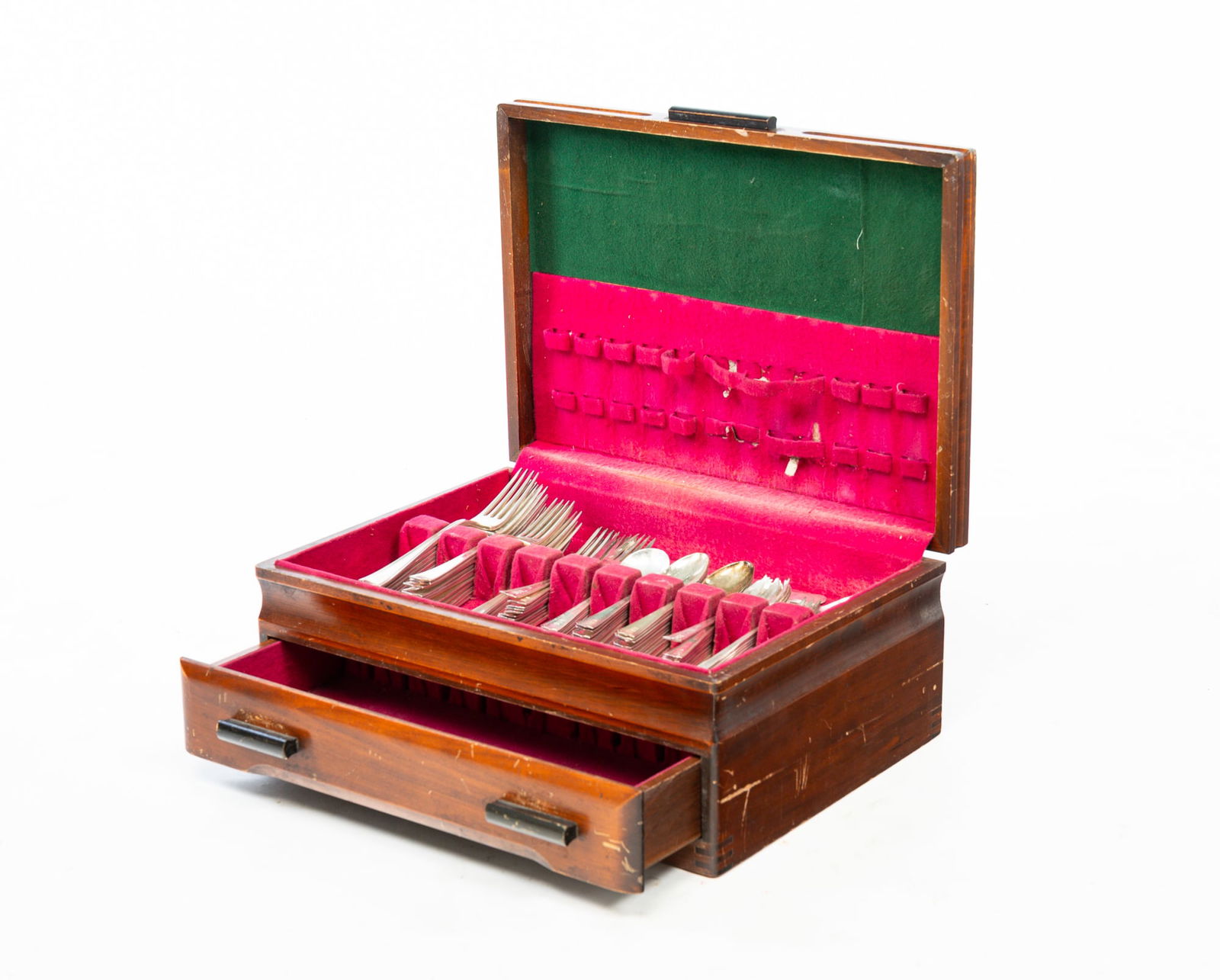 SET OF DURGIN "FAIRFAX" STERLING SILVER FLATWARE. (1 of 5)