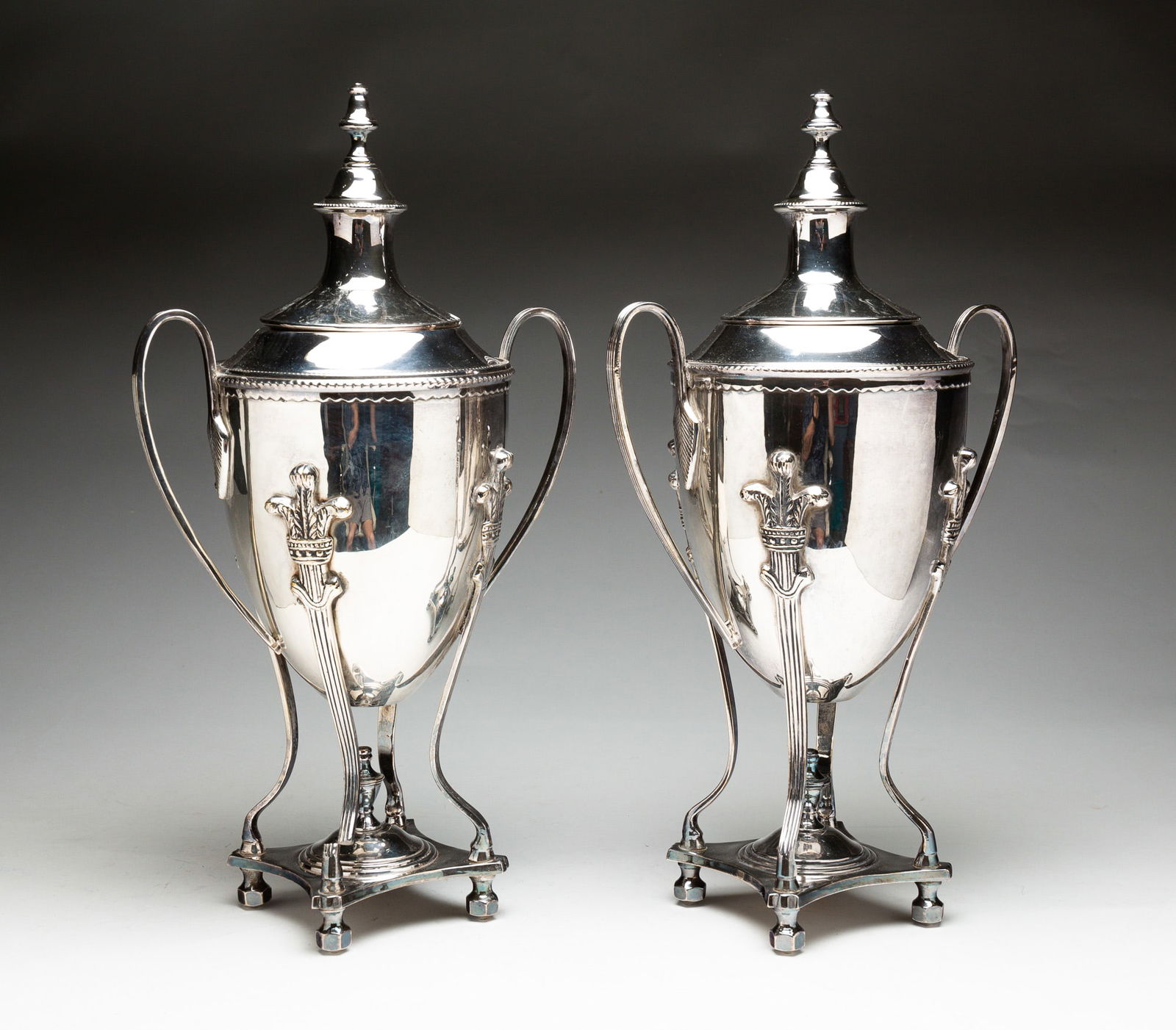 PAIR OF SILVERPLATE URNS. (1 of 6)