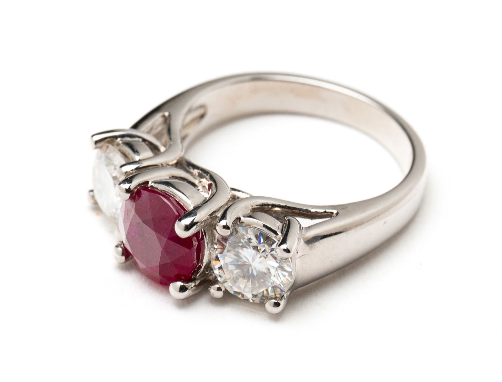 NATURAL RUBY AND WHITE SAPPHIRE RING. (1 of 3)