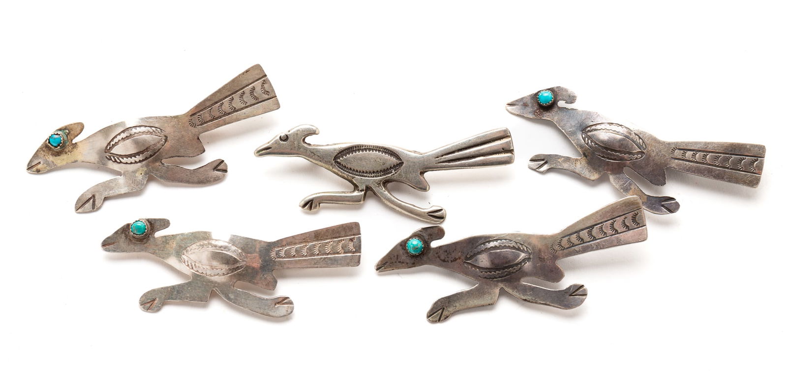 FIVE VINTAGE NATIVE AMERICAN ROADRUNNER PINS. (1 of 2)