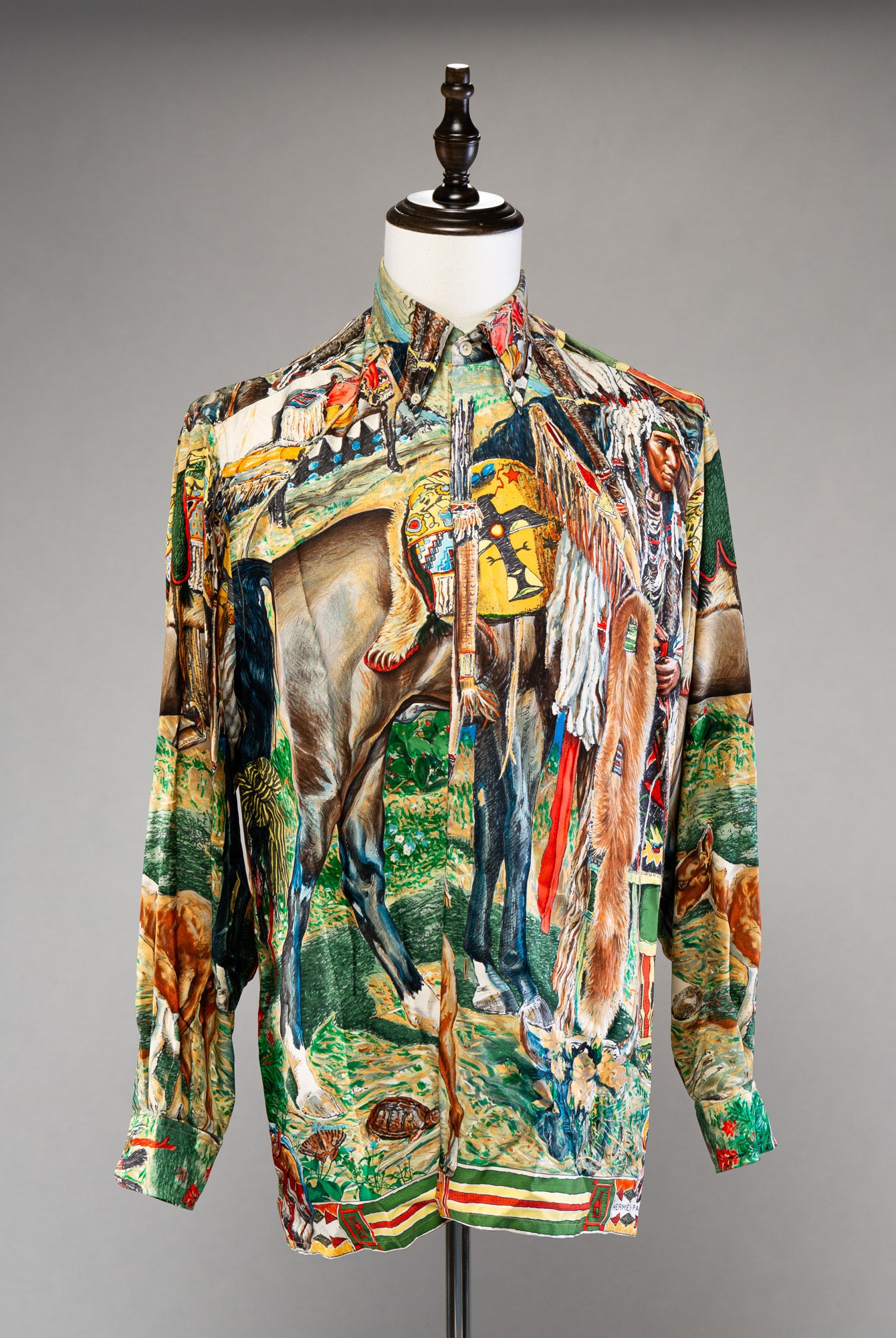 HERMES MEN'S SILK SHIRT. (1 of 4)