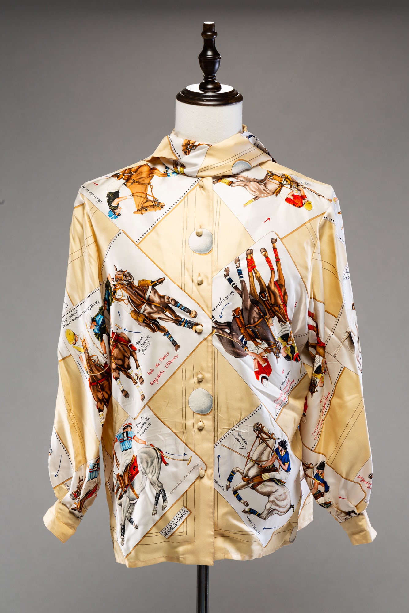 HERMES NECK TIE SILK BLOUSE. (1 of 5)