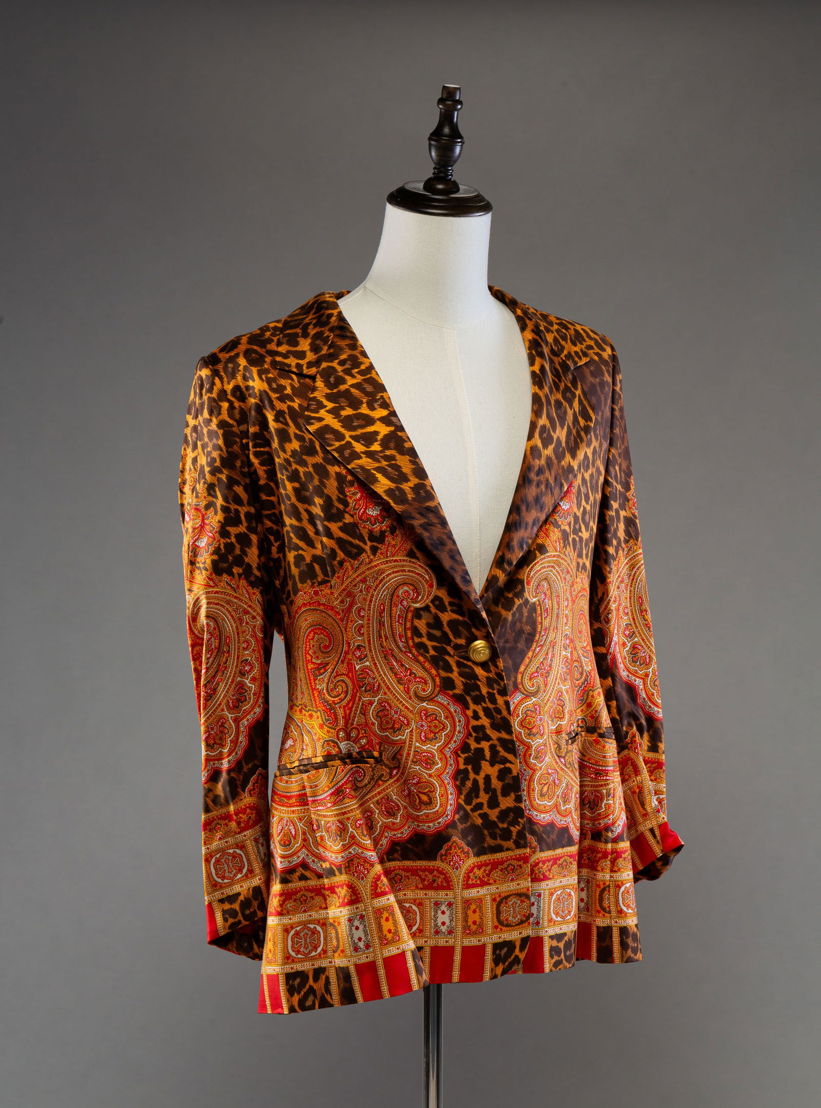 TWO ESCADA BLAZERS. (1 of 6)