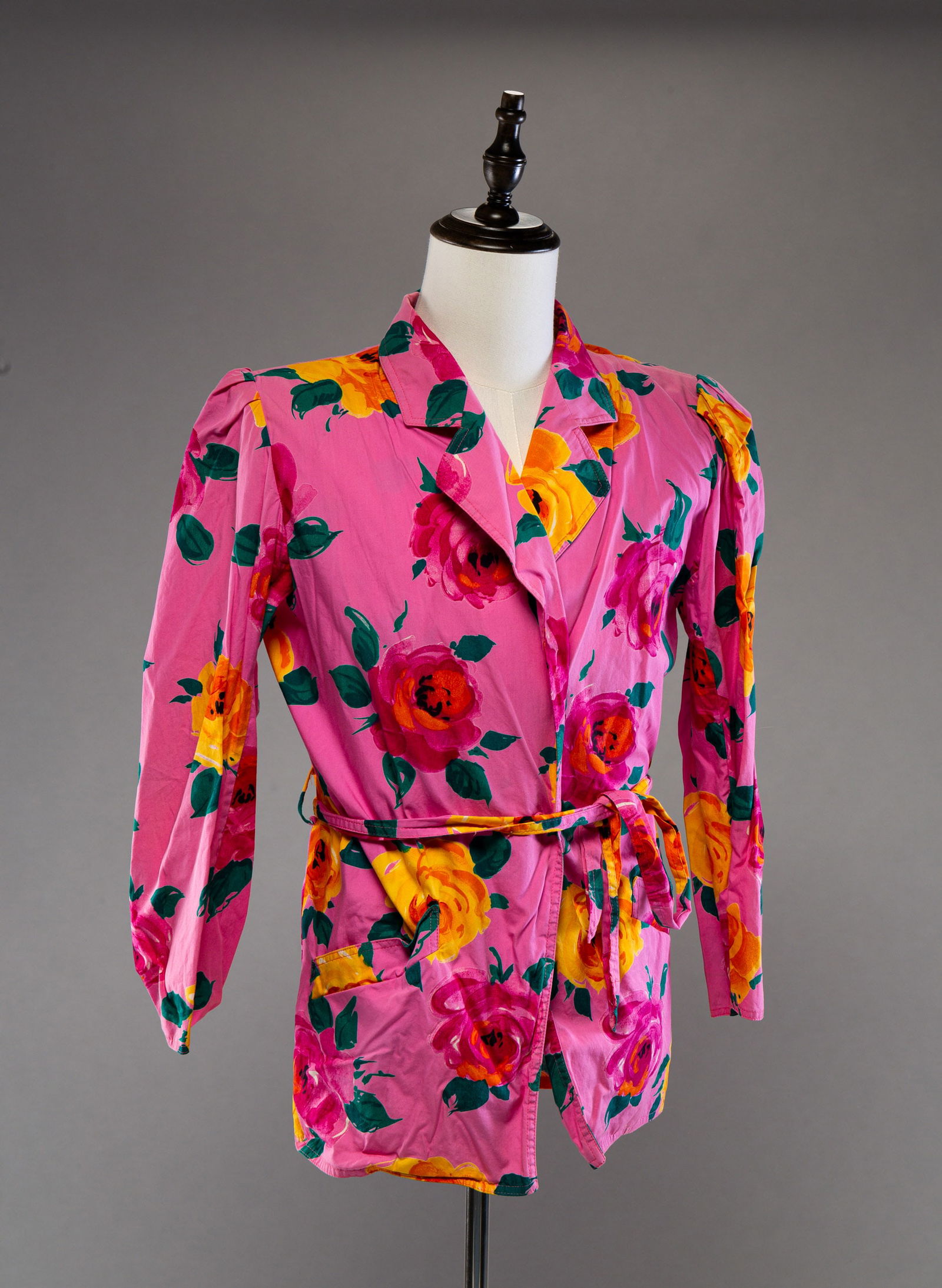 THREE PIECES EMANUEL UNGARO CLOTHING. (1 of 7)