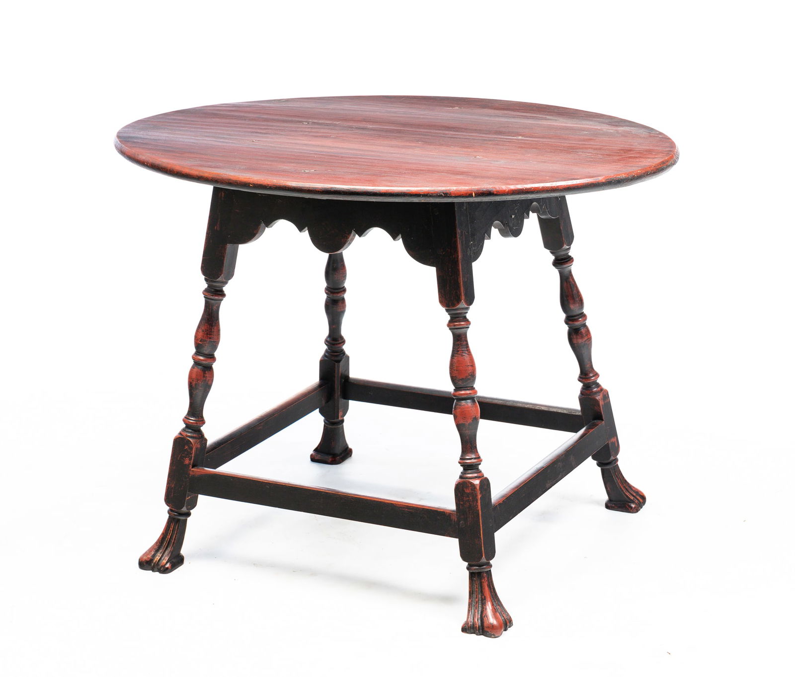 WILLIAM AND MARY STYLE TAVERN TABLE. (1 of 3)