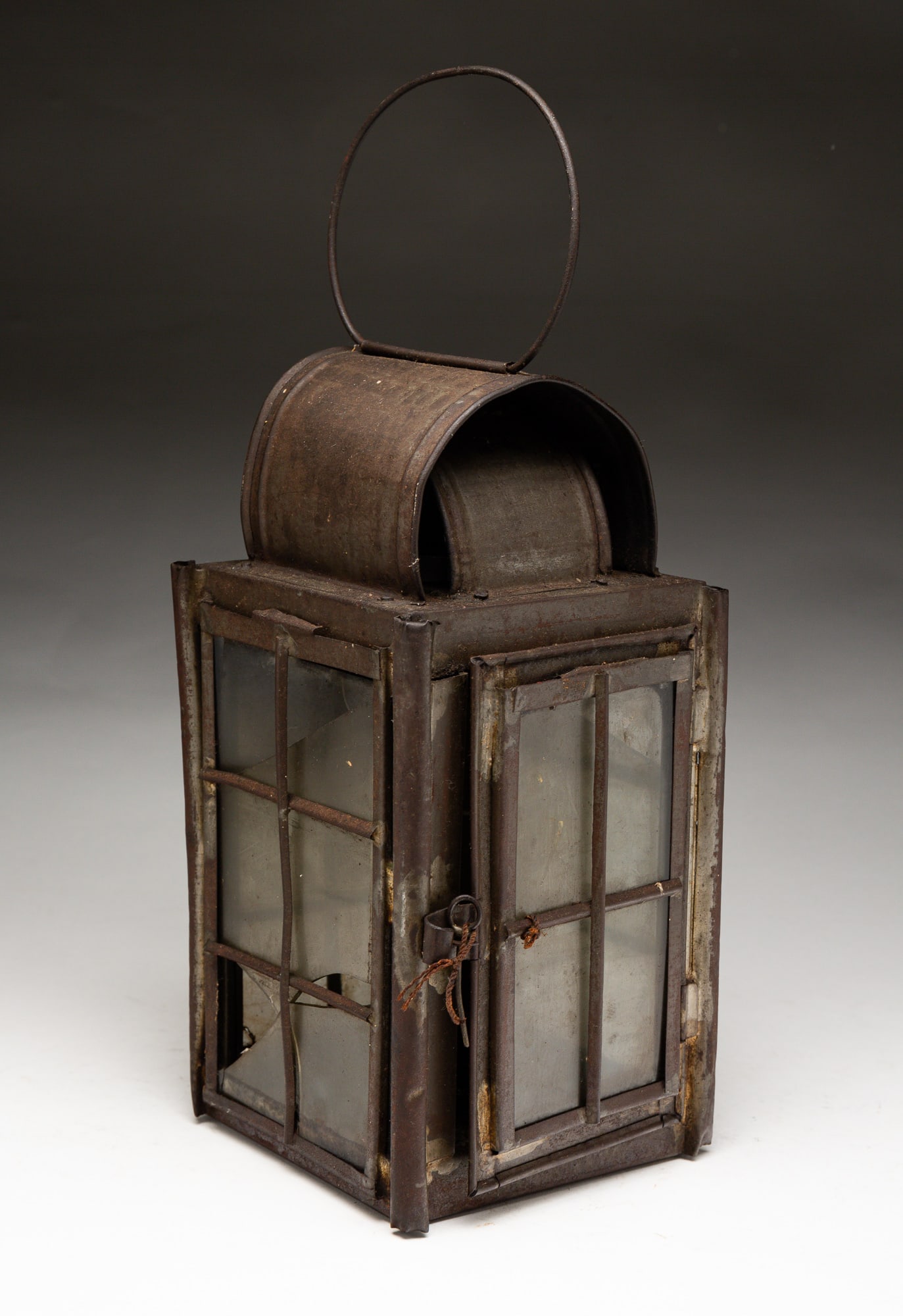 SQUARE CANDLE LANTERN. (1 of 4)