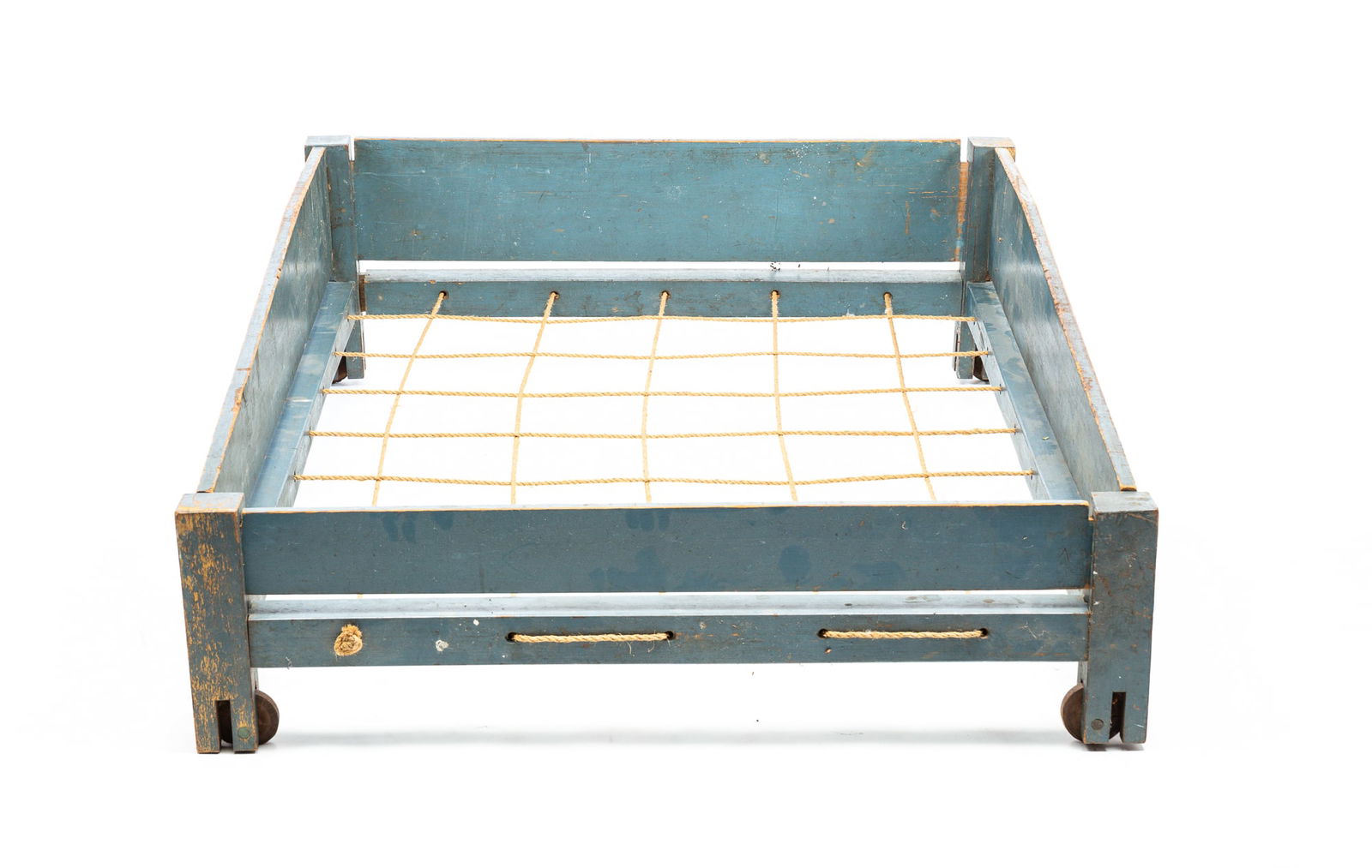 PAINTED TRUNDLE BED. (1 of 3)