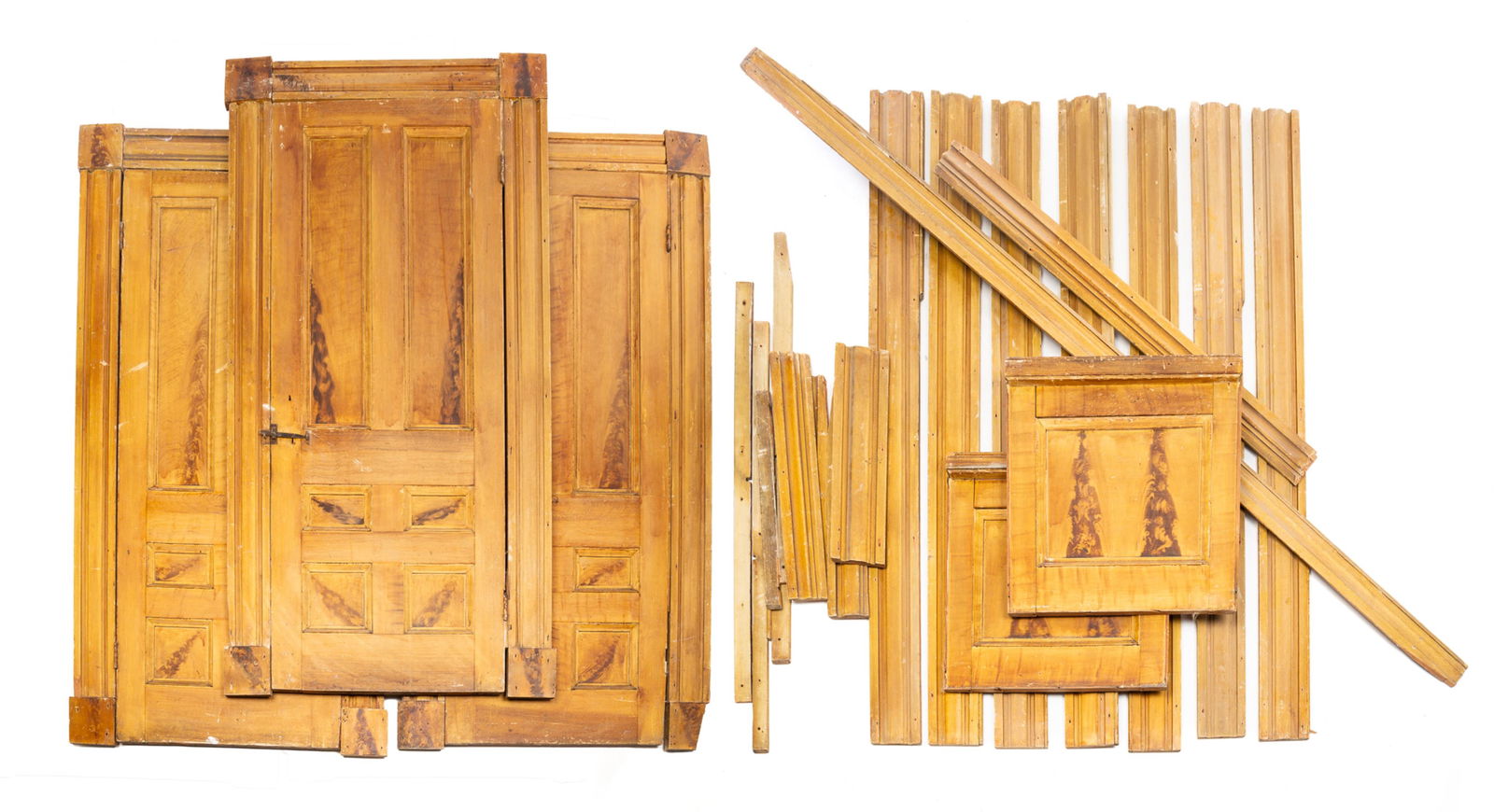 GROUP OF GREEK REVIVAL GRAIN PAINTED INTERIOR WOODWORK. (1 of 4)