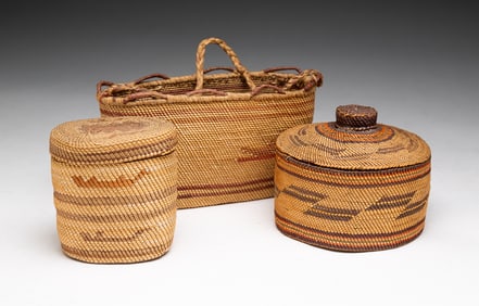 THREE SMALL MAKAH BASKETS.