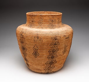 LARGE APACHE OLLA BASKET.