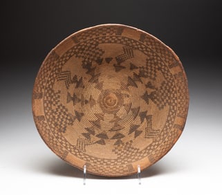 LARGE APACHE BASKET.