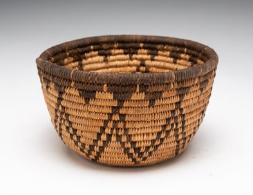 SMALL APACHE WOVEN BOWL.