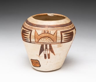 HOPI/NAMPEYO POTTERY JAR.
