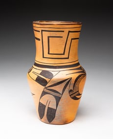 TALL HOPI POTTERY VASE.