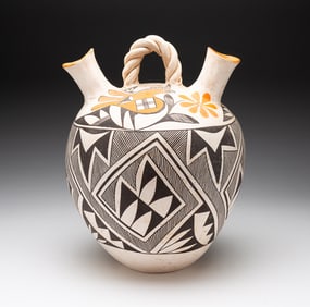 EVA HISTIA ACOMA WEDDING VASE.