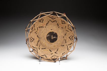 UNUSUAL FIRST NATIONS BASKET.