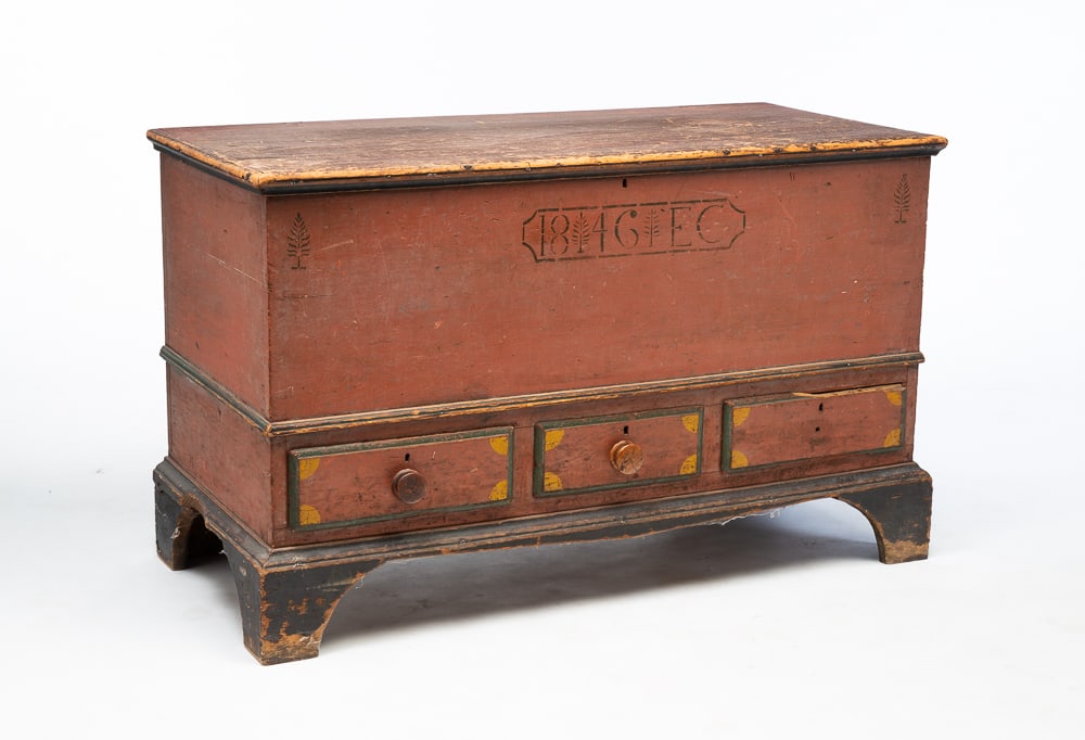 PAINTED AND DECORATED BLANKET CHEST. (1 of 9)