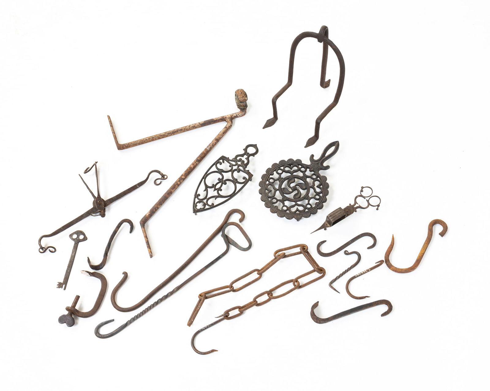 COLLECTION OF METALWARE MOSTLY FORGED IRON. (1 of 4)