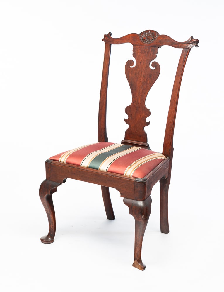 PHILADELPHIA QUEEN ANNE SIDE CHAIR. (1 of 3)