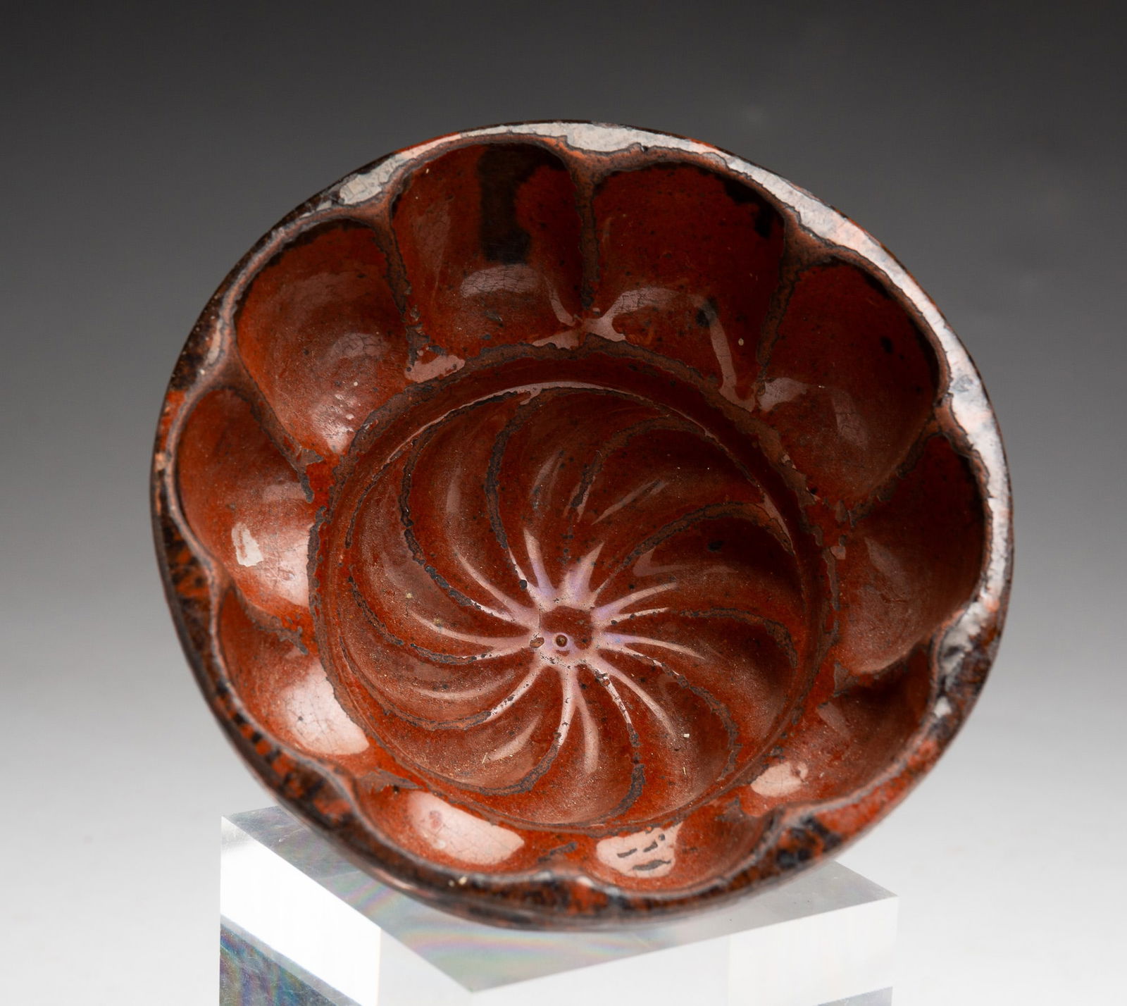 REDWARE FOOD MOLD. (1 of 4)