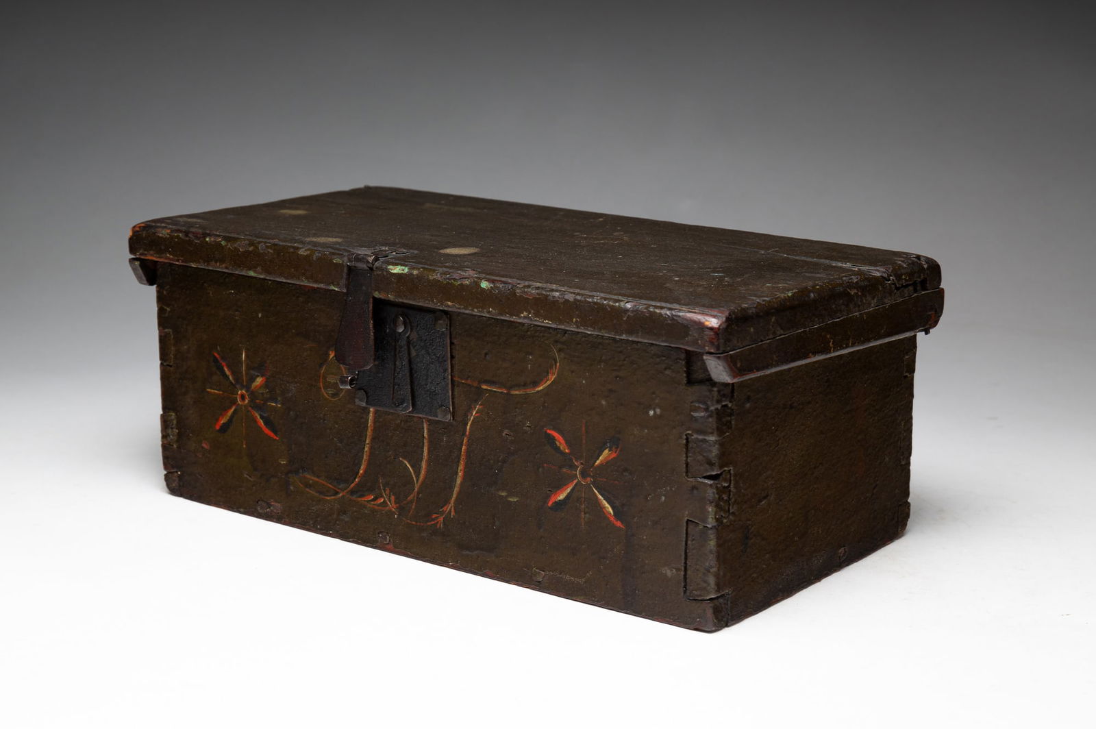 PAINT DECORATED DOCUMENT BOX. (1 of 9)