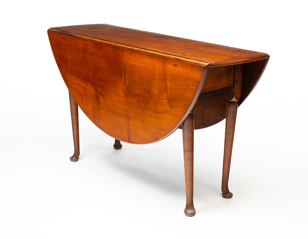QUEEN ANNE DROP LEAF TABLE. (1 of 4)