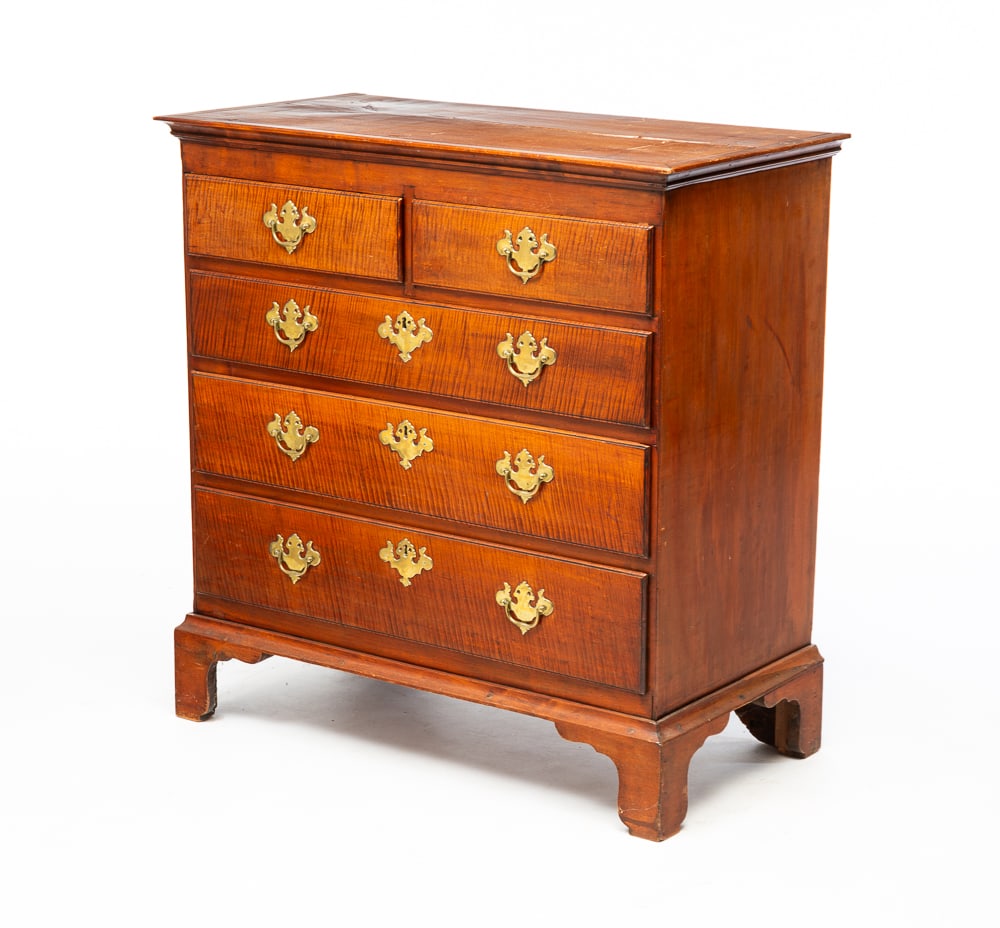 NEW ENGLAND TIGER MAPLE CHIPPENDALE CHEST OF DRAWERS. (1 of 5)