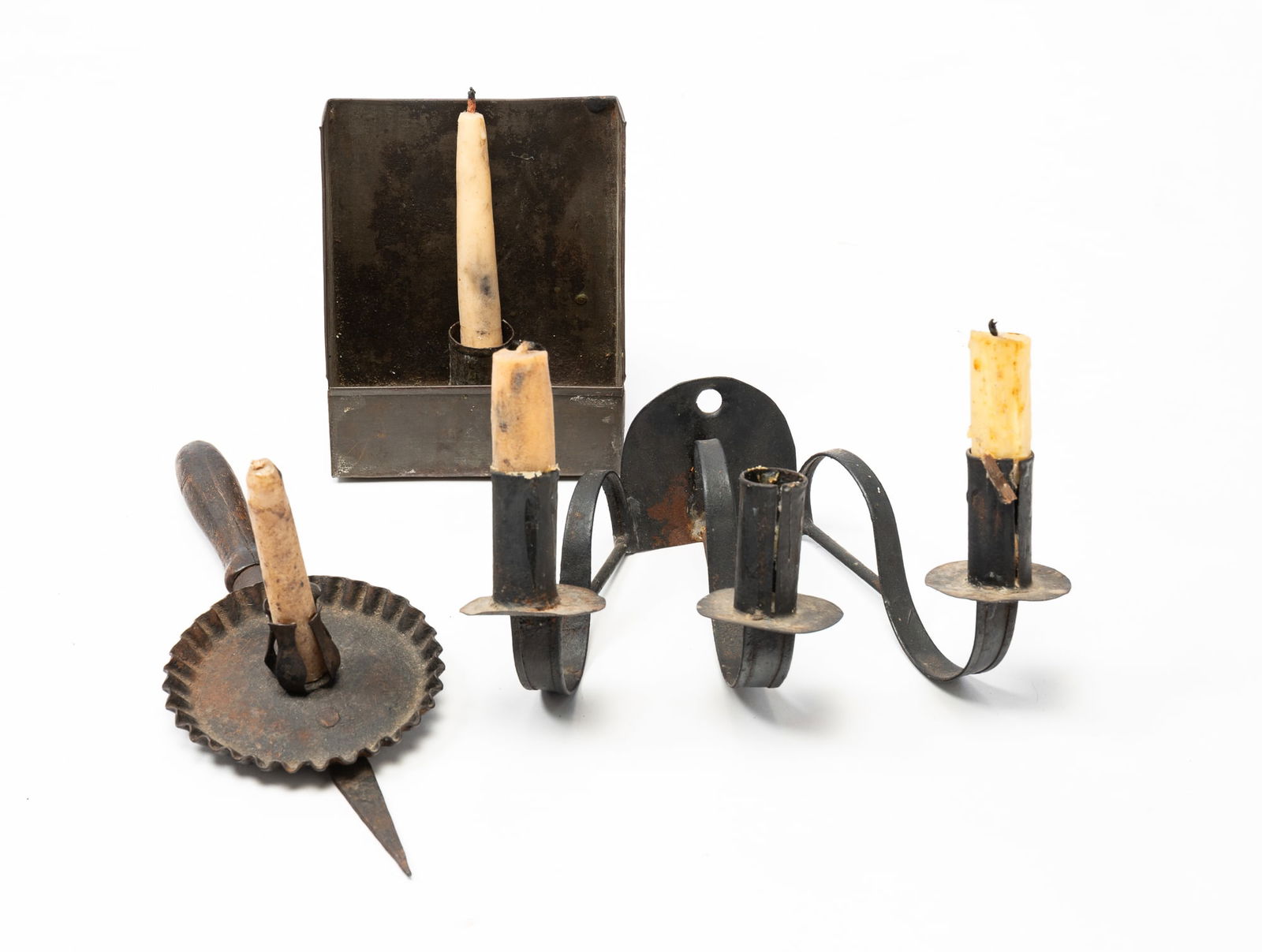 THREE PIECES TIN LIGHTING. (1 of 2)