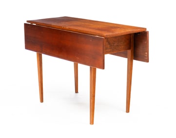 HEPPLEWHITE DROP LEAF TABLE.