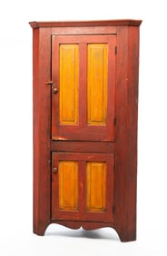 COUNTRY PAINTED CORNER CUPBOARD.
