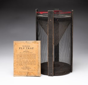 SUR-KATCHEM FLY TRAP WITH DIRECTIONS.