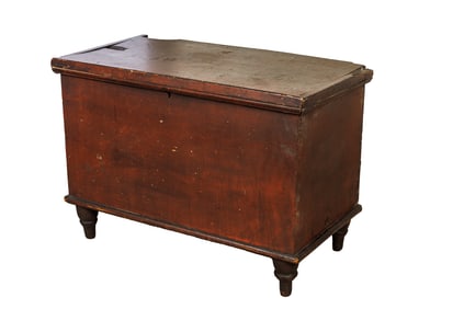 DOVETAILED PAINTED BLANKET BOX.