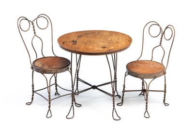 CHILD'S ICE CREAM PARLOR TABLE AND CHAIRS.