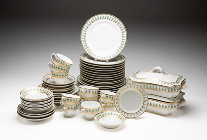 ASSEMBLED SET OF OLD PARIS AND EARLY HAVILAND CHINA.
