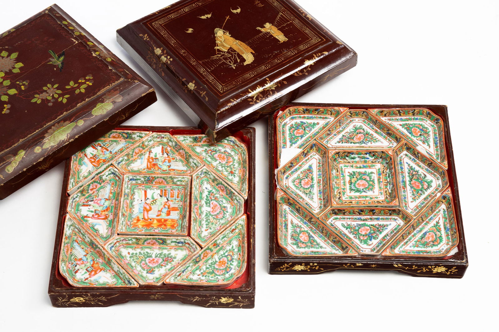 TWO BOXED SETS FAMILLE ROSE MEDALLION SAUCE DISHES. (1 of 6)