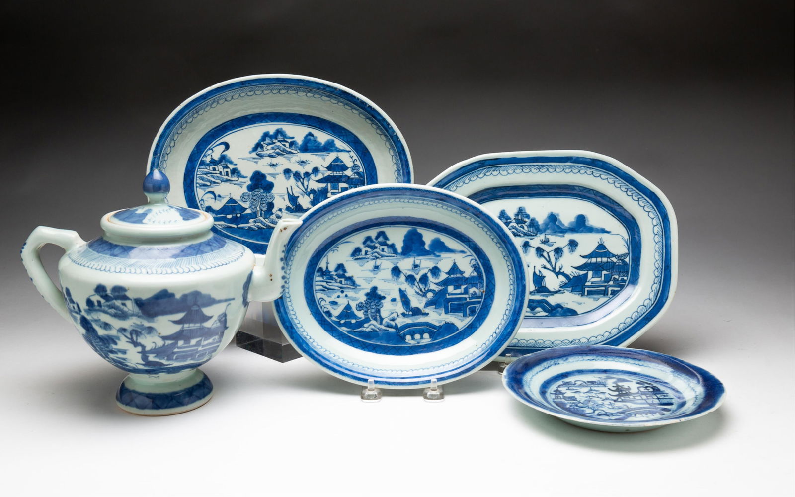 FIVE BLUE AND WHITE CANTON PORCELAIN SERVING ITEMS. (1 of 6)