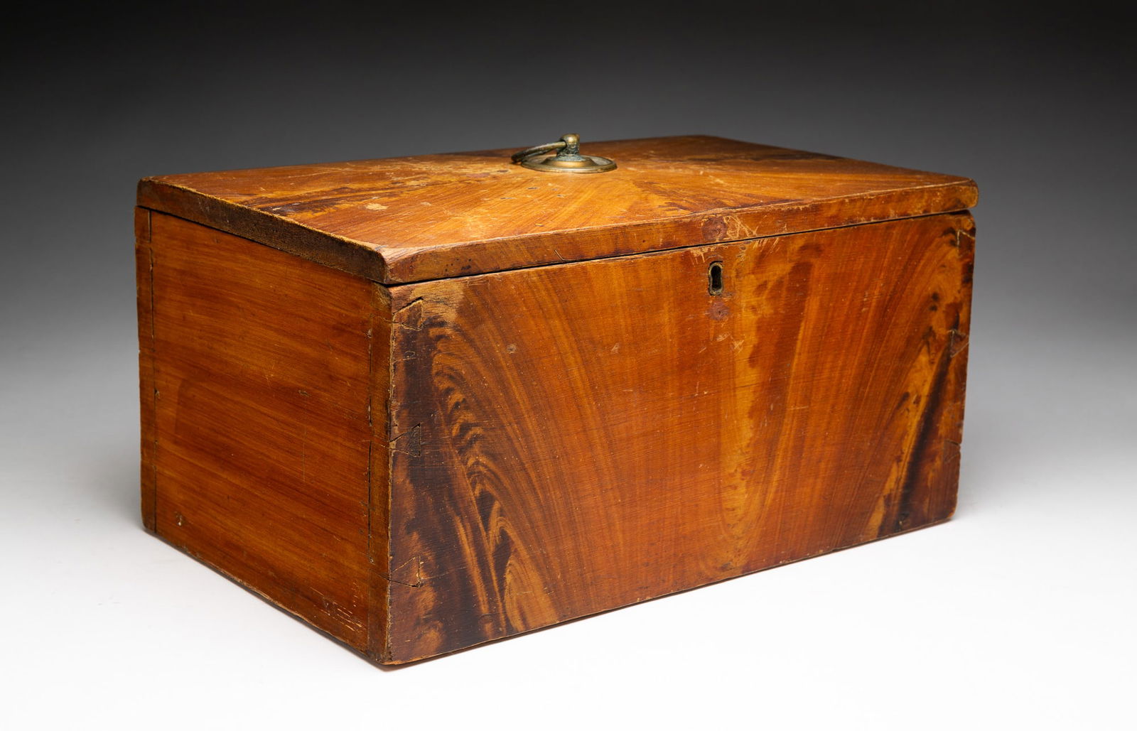 GRAIN PAINTED DOCUMENT BOX. (1 of 5)