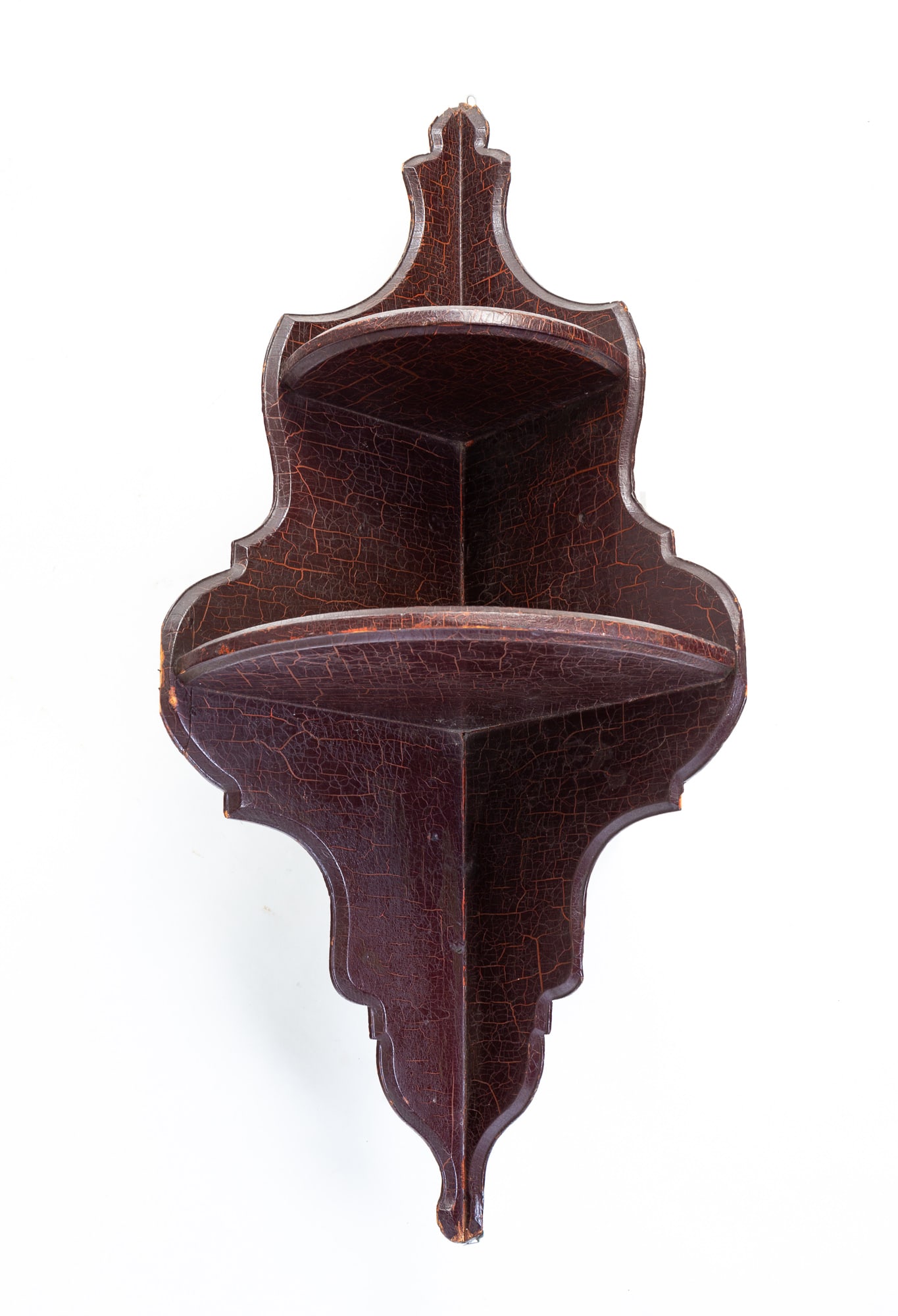 PAINTED CORNER SHELF. (1 of 4)