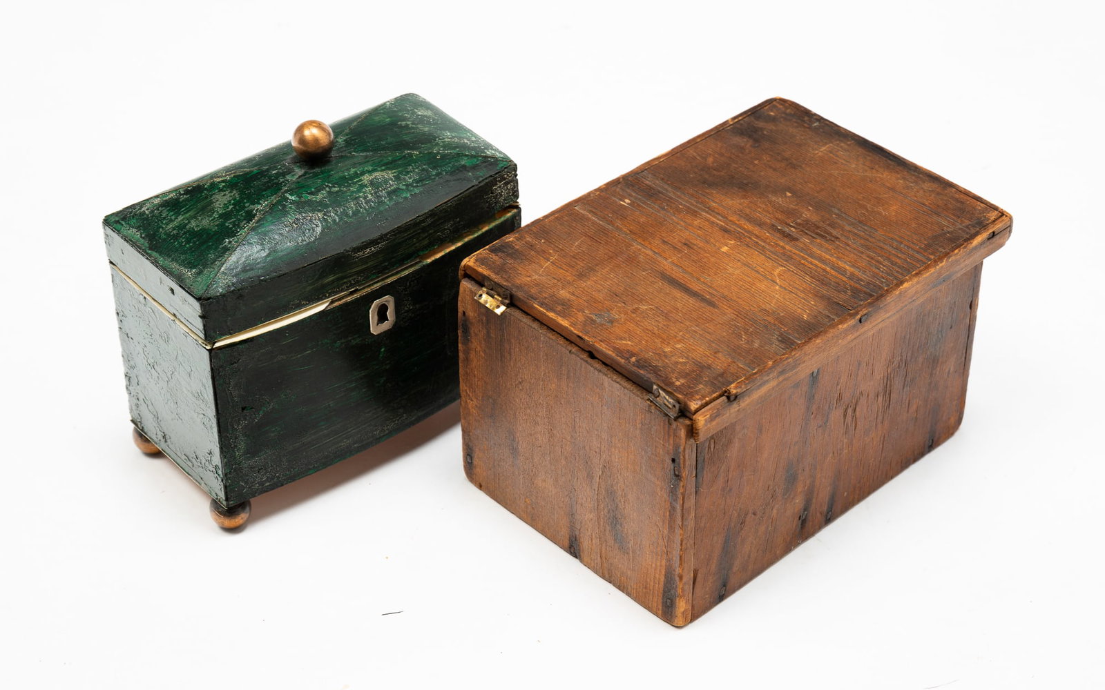 PAINTED TEA CADDY AND SALT BOX.: American/English, 19th Century. Green painted wood tea caddy with copper ball finial on hinged lid, having two interior compartments with mahogany lids, bone knobs, and bone edges, raised on four copp