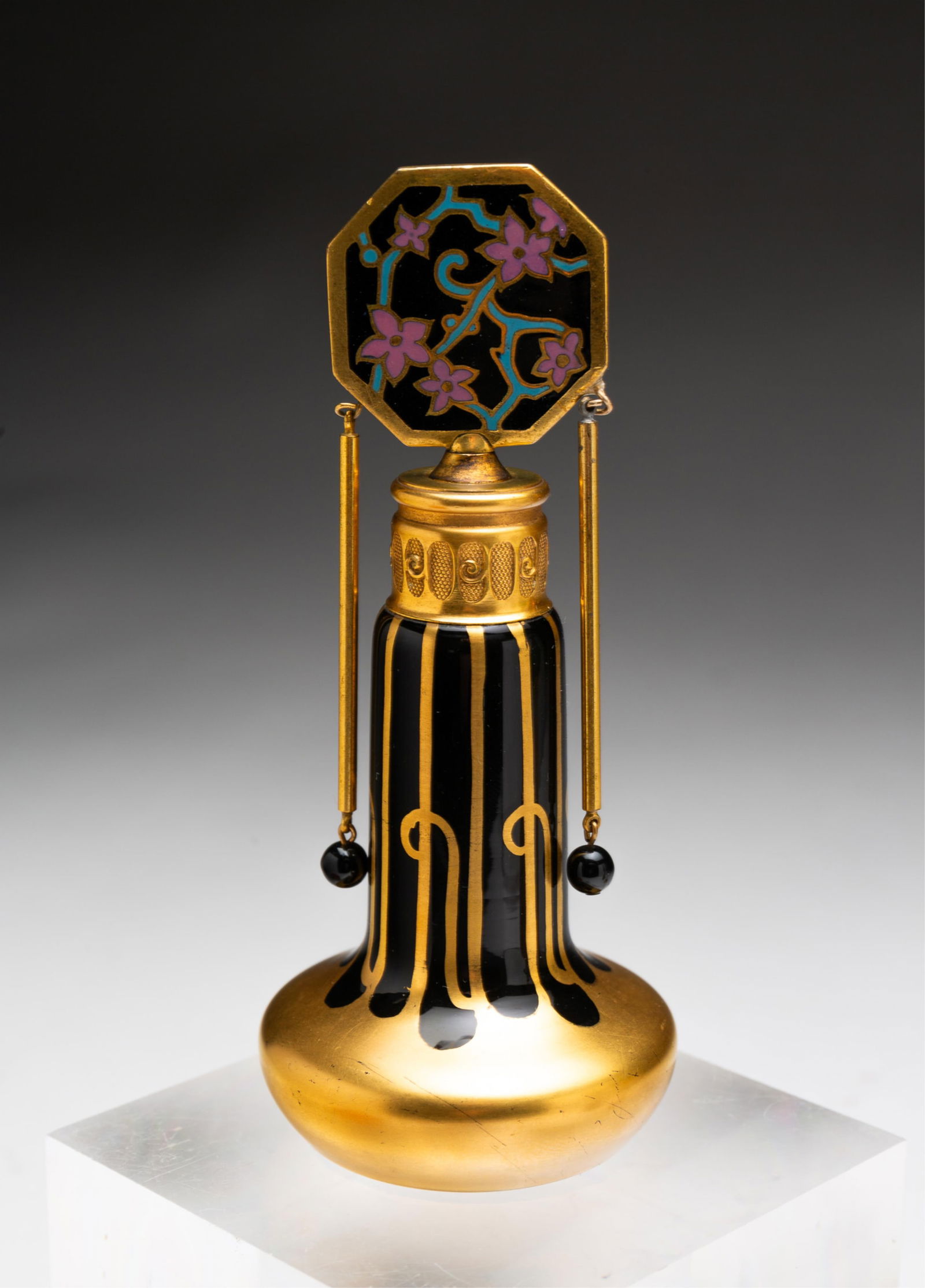 ART NOUVEAU PERFUME DAUBER BOTTLE BY DEVILBISS. (1 of 3)