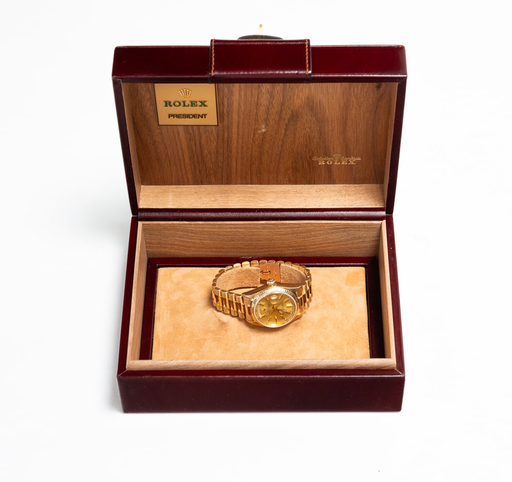 18K ROLEX OYSTER PERPETUAL DAY-DATE WATCH. (1 of 4)