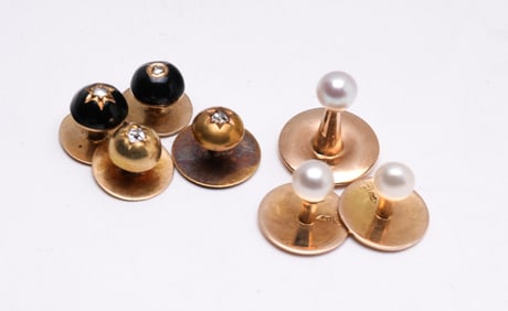 ASSORTED GOLD AND GEMSTONE BUTTONS.