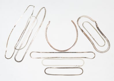 GROUP OF STERLING SILVER NECKLACES.